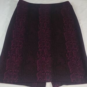 Calvin Klein 6 Purple Snakeskin Pencil Skirt
